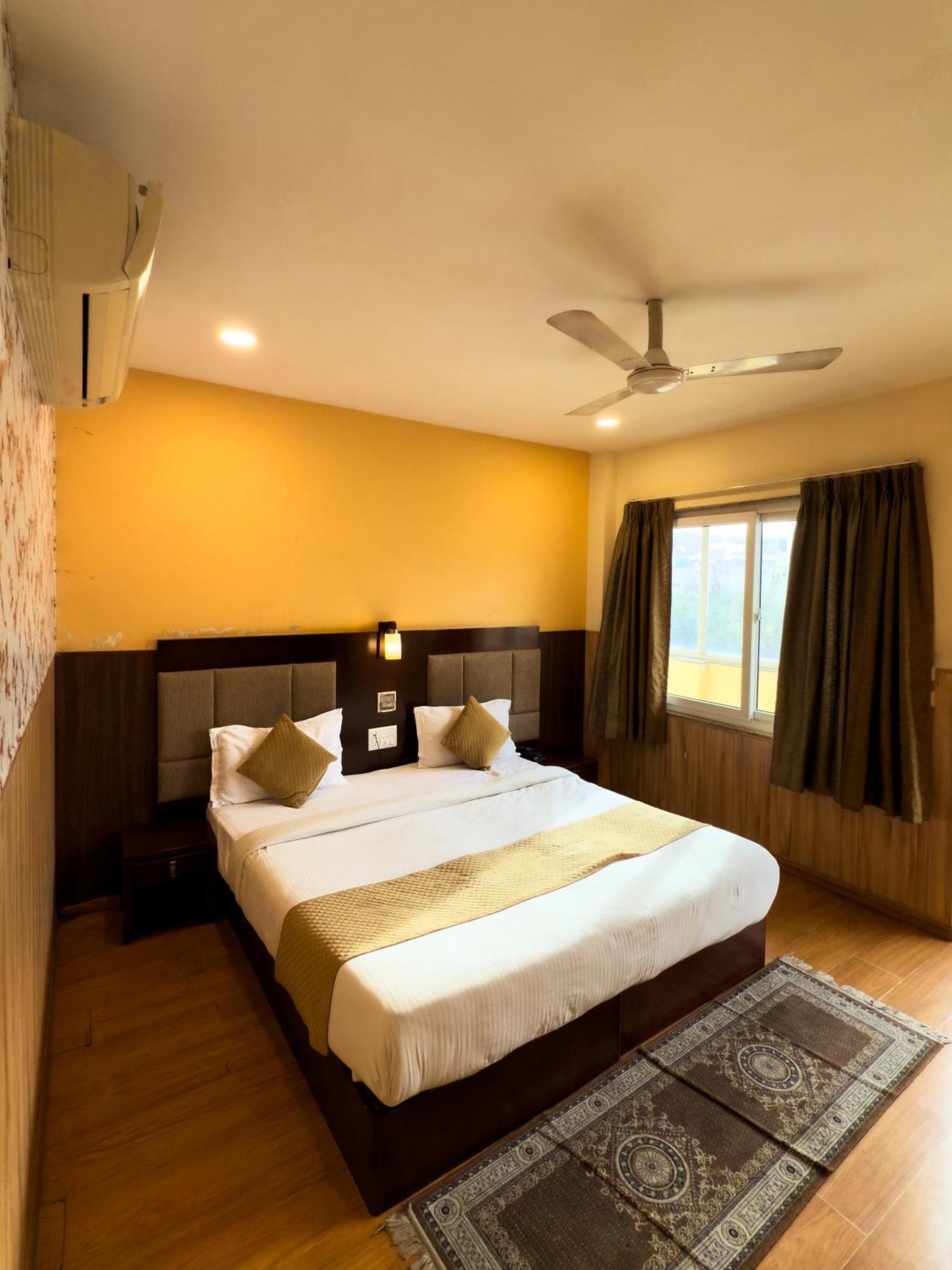 Hotel Royal Palm - A Budget Hotel In Udaipur Buitenkant foto